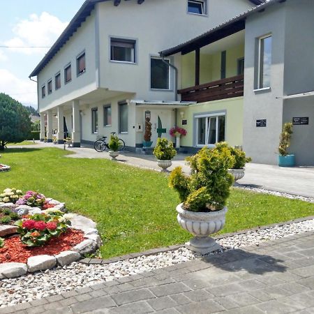 Alpenblick - Modernes Apartment In Ruhelage 菲拉赫 外观 照片